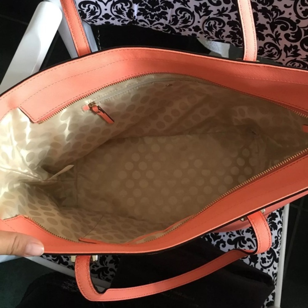 🎉SOLD! Kate Spade large - Picture 3 of 5